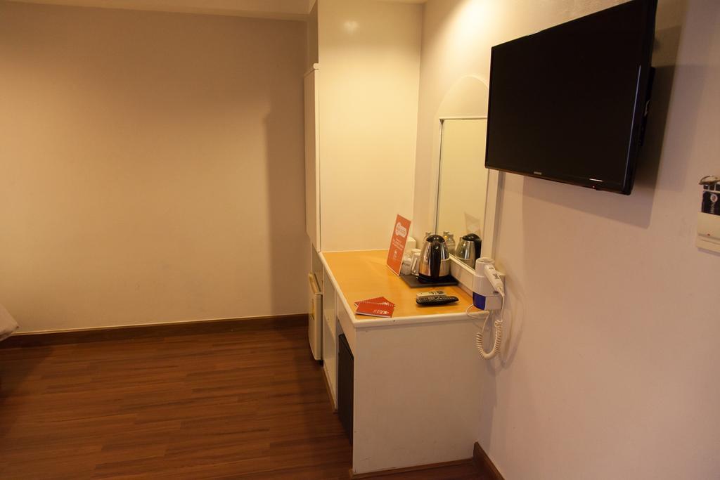 Zen Rooms Pratunam 방콕 외부 사진
